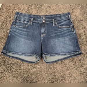 Silver Suki w33/l4 shorts